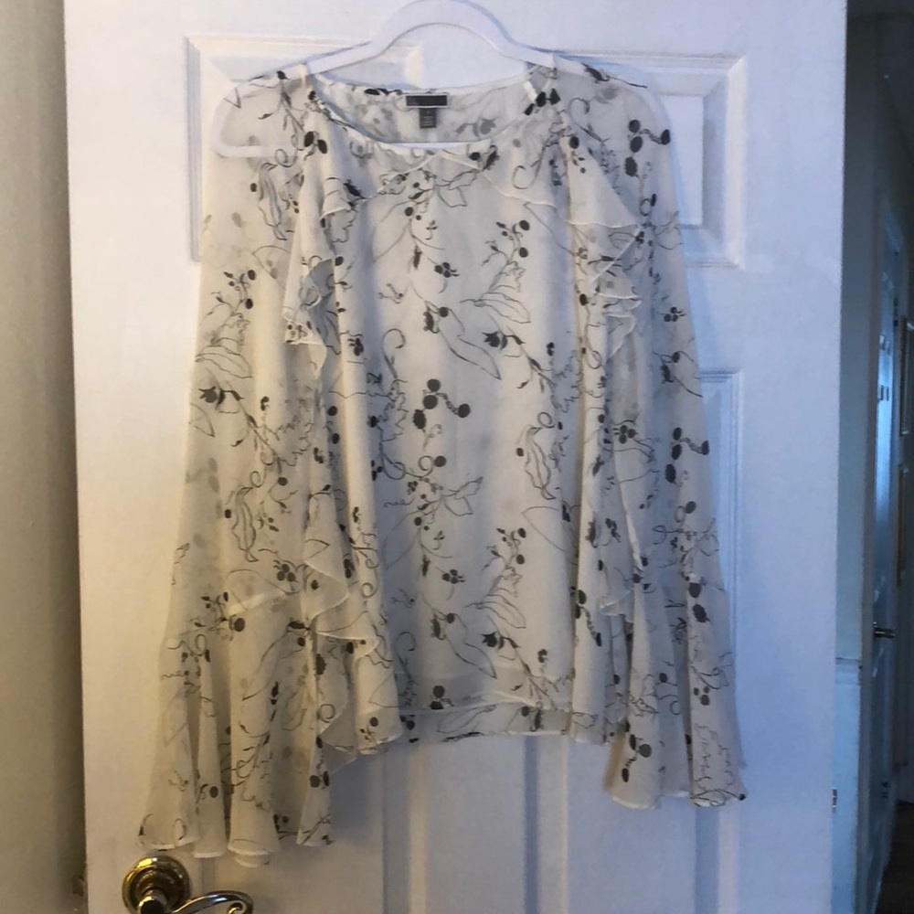 Express shirt print woman’s medium